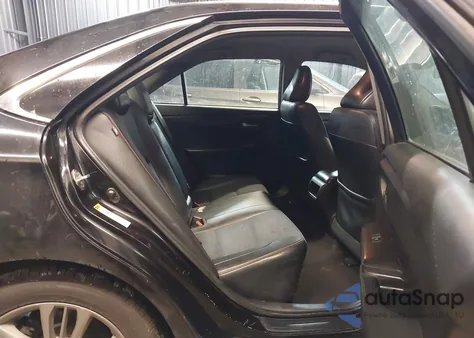 2015 Toyota Camry Se z USA, uszkodzony, nr VIN 4T1BF1FK4FU933662